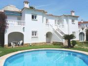 Apartment Club Sevilla I-3 by Interhome