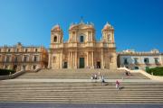 Top Noto
