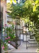 GARDEN HOUSE Apartments in Naples
