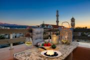 La Barchetta Old Town Home with Seaview