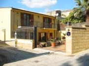 Top San Leone