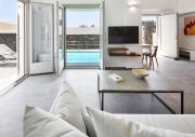 Top Megalokhori