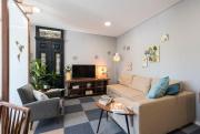 CN150 boutique studio, charming flat