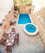 Top Nadur