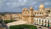 Top Noto