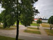 Studijas tipa vienistabas dzīvoklis (mākslinieku darbnïca)