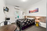 Top Naracoorte