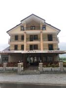 Hotel River