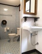 RoongThoeng Place Hotel