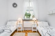 Luxury 2 separate bedrooms for four by Homeclick Luxury 2 separate bedrooms for four by Homeclick