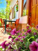 Grinda House - City Center Park and Stay