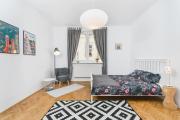 Two separate bedrooms,10 min walk to the city center by Homeclick