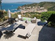 Casa di Ester - villino con vista panoramica e giardino privato sulla collina di Porto Stefano - Monte Argentario - Vikey