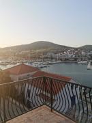 Top Marina