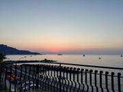 una terrazza sul mare