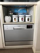 KINGFISHER COTTAGE Beachfront at the Binalong Bay