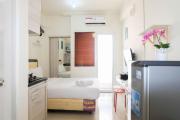 Cozy Studio Apartment Connected to Mall at Green Pramuka City By Travelio
