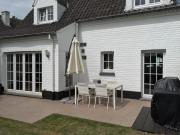 Vakantiehuis in modern begijnhof, 7 min van strand