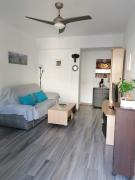 Apartamento en la playa con piscina