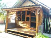 Harrys Ocean House Watukarung Homestay