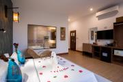 Top Phnom Penh