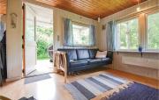 2 Bedroom Nice Home In Ebeltoft
