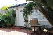 La Jolla Cottage Cozy & Charming Cottage w a Private Patio - Just Steps from the Beach