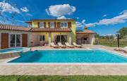 Villa Gardenia with pool
