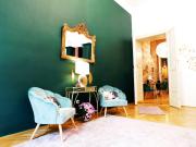 Wonder Deer Lux Apartment at the Parliament self check-in