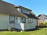 6 person holiday home in LYSEKIL