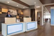 Holiday Inn Express & Suites - Cincinnati NE - Red Bank Road by IHG