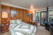Top Girdwood Top Girdwood