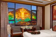 Top Shangri-La