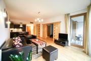 Luxurious 1 bed room apartment in Angel Plaza Parking included Luxurious 1 bed room apartment in Angel Plaza Parking included