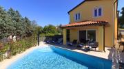 Beautiful villa Mugeba II with pool near the aquapark in Porec