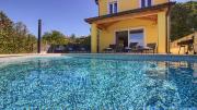 Beautiful villa Mugeba II with pool near the aquapark in Porec