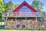 East Burke House w Deck < 3 Mi to Kingdom Trails!
