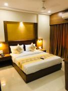 Hotel Crystal Luxury Inn- Bandra