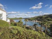 2 Hamstone Court 2 Hamstone Court