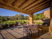 Hillside villa with swimming pool and stunning views in peaceful location Hillside villa with swimming pool and stunning views in peaceful location