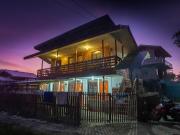 D Angels Inn, Port Barton