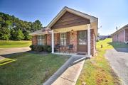 Charming Oxford Home about 1 Mi to Ole Miss Campus