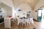 Historic Apartment In Centre With Terrace, Wi-fi & Air Conditioning; Pets Historic Apartment In Centre With Terrace, Wi-fi & Air Conditioning; Pets