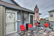 Breezy Murrells Inlet Condo with Deck Walk to Beach