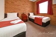 Top Narrandera