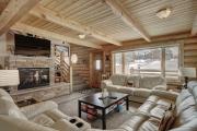 Alpine Ski Lodge: Amazing View and Private Hot Tub