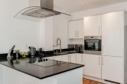 Tailored Stays - Flamsteed Duplex Apartment