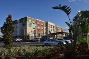 Holiday Inn Express & Suites - Orlando - Southeast by IHG