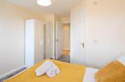 Modern 2BR Apartment 3 Beds NEC BHX City Centre Ideal for Contractors & Insurance and Temp Housing Modern 2BR Apartment 3 Beds NEC BHX City Centre Ideal for Contractors & Insurance and Temp Housing