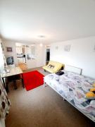 Rayleigh Town Centre 2 Bedroom Apartment Rayleigh Town Centre 2 Bedroom Apartment